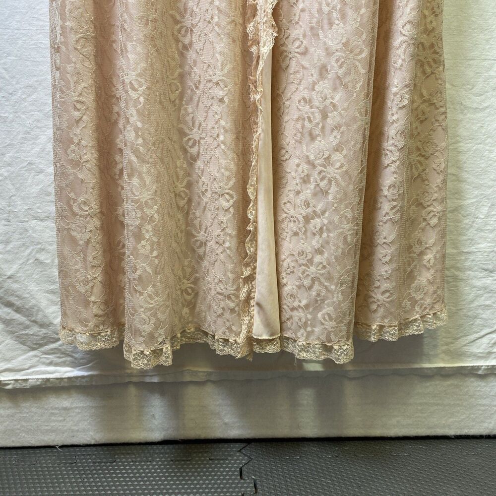 Vintage 1960s Womens Long Lace Robe Romantic Beige Pink (See Measurements) - Picture 7 of 16